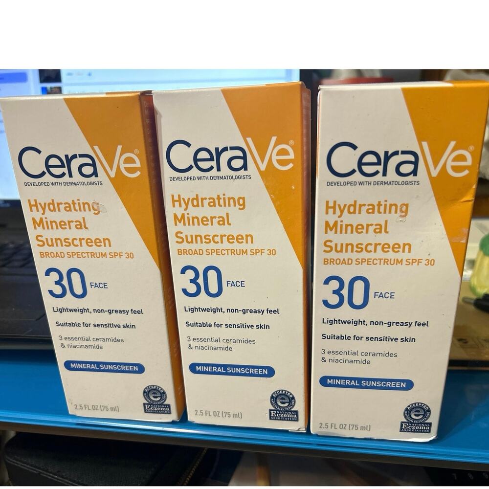 CeraVe Hydrating Mineral Sunscreen Face Lotion (Broad Spectrum SPF 30, 2.5 fl oz